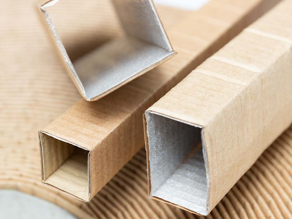 Alternative Packaging Solution 4 Papier_Sprick_Schlauchverpackung_Detail_1000x750px.jpg